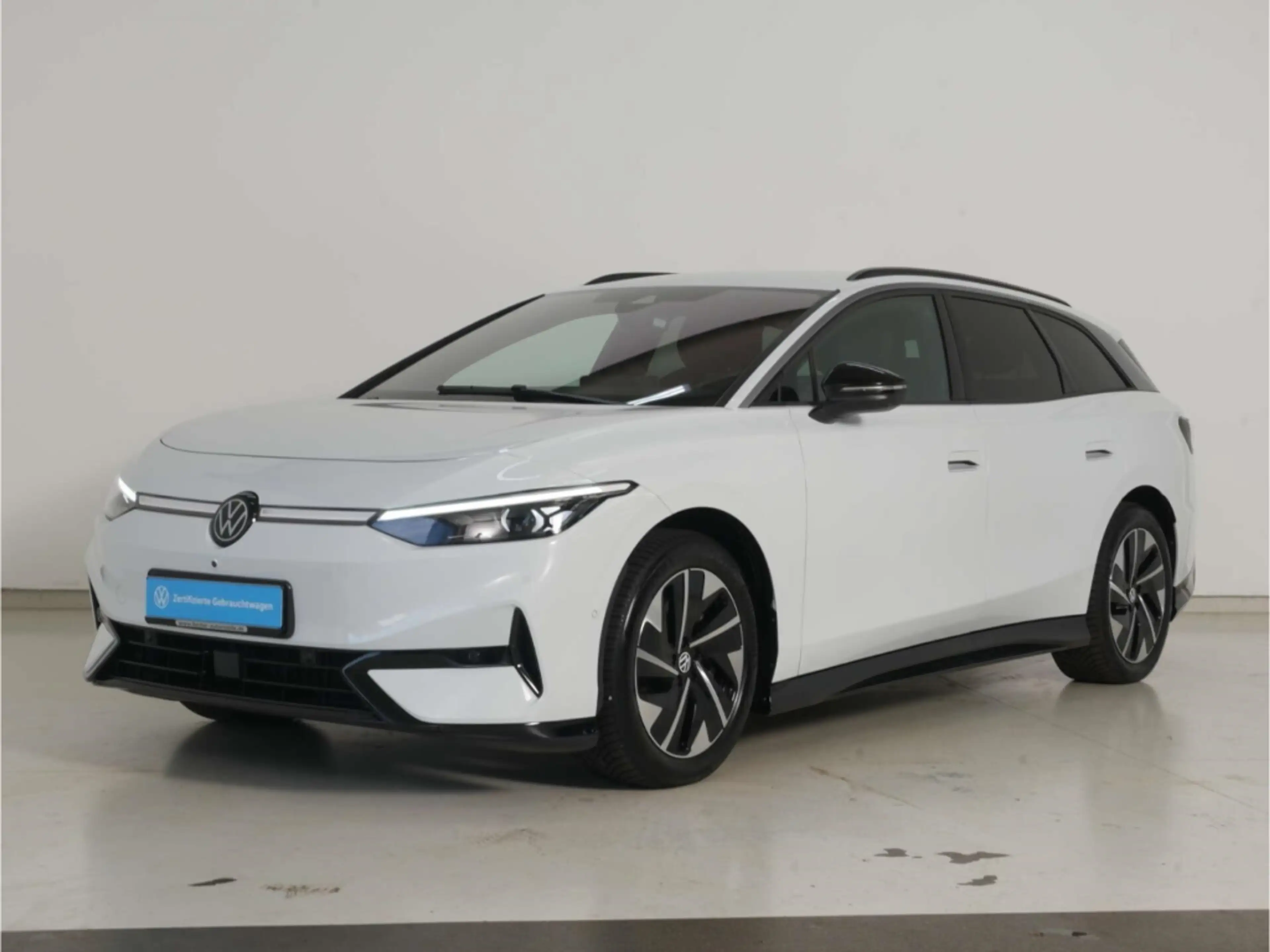 Volkswagen ID.7 Tourer Pro 77 kWh — photo 2