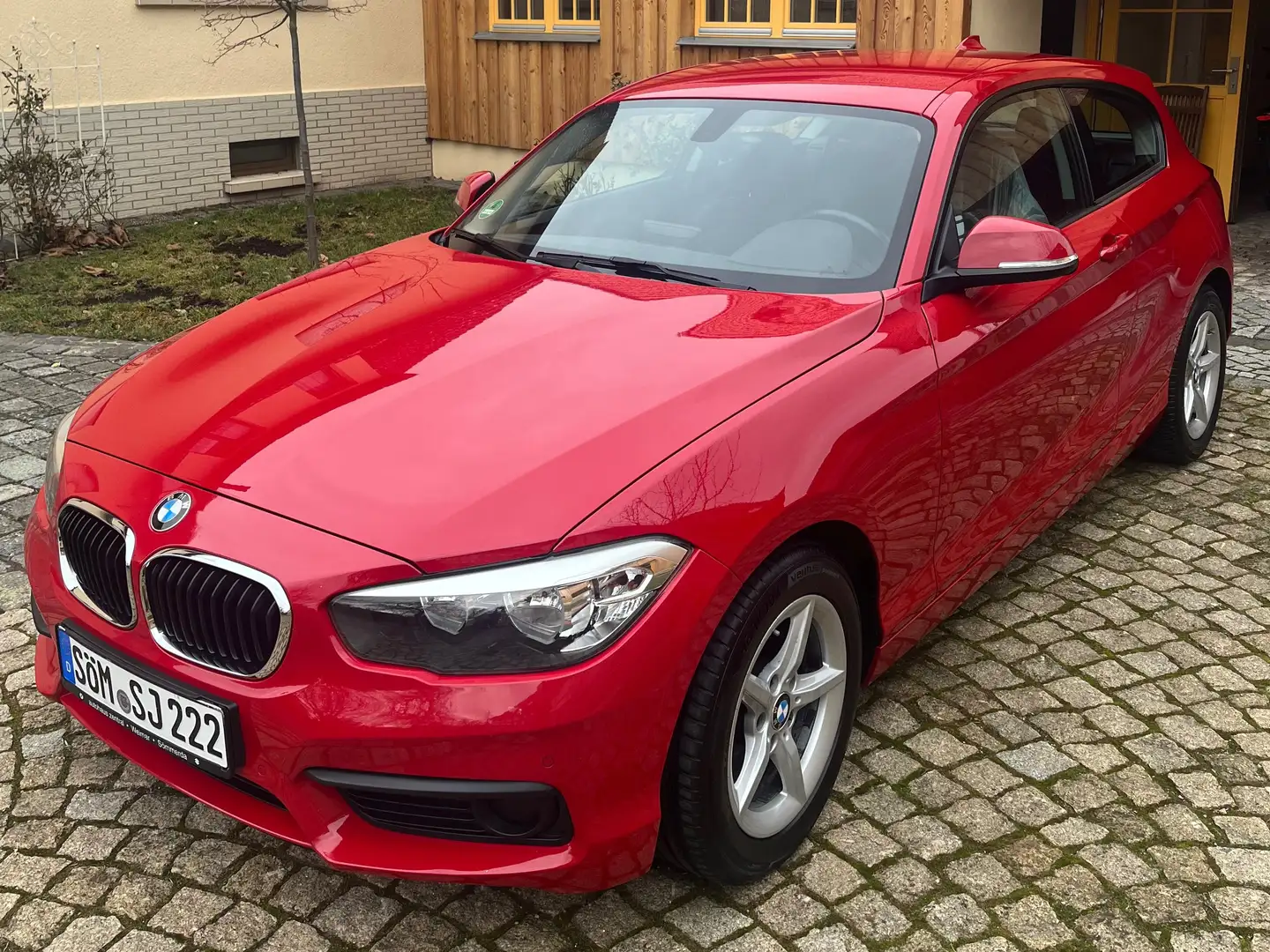 BMW 116 116i Advantage crvena - 1