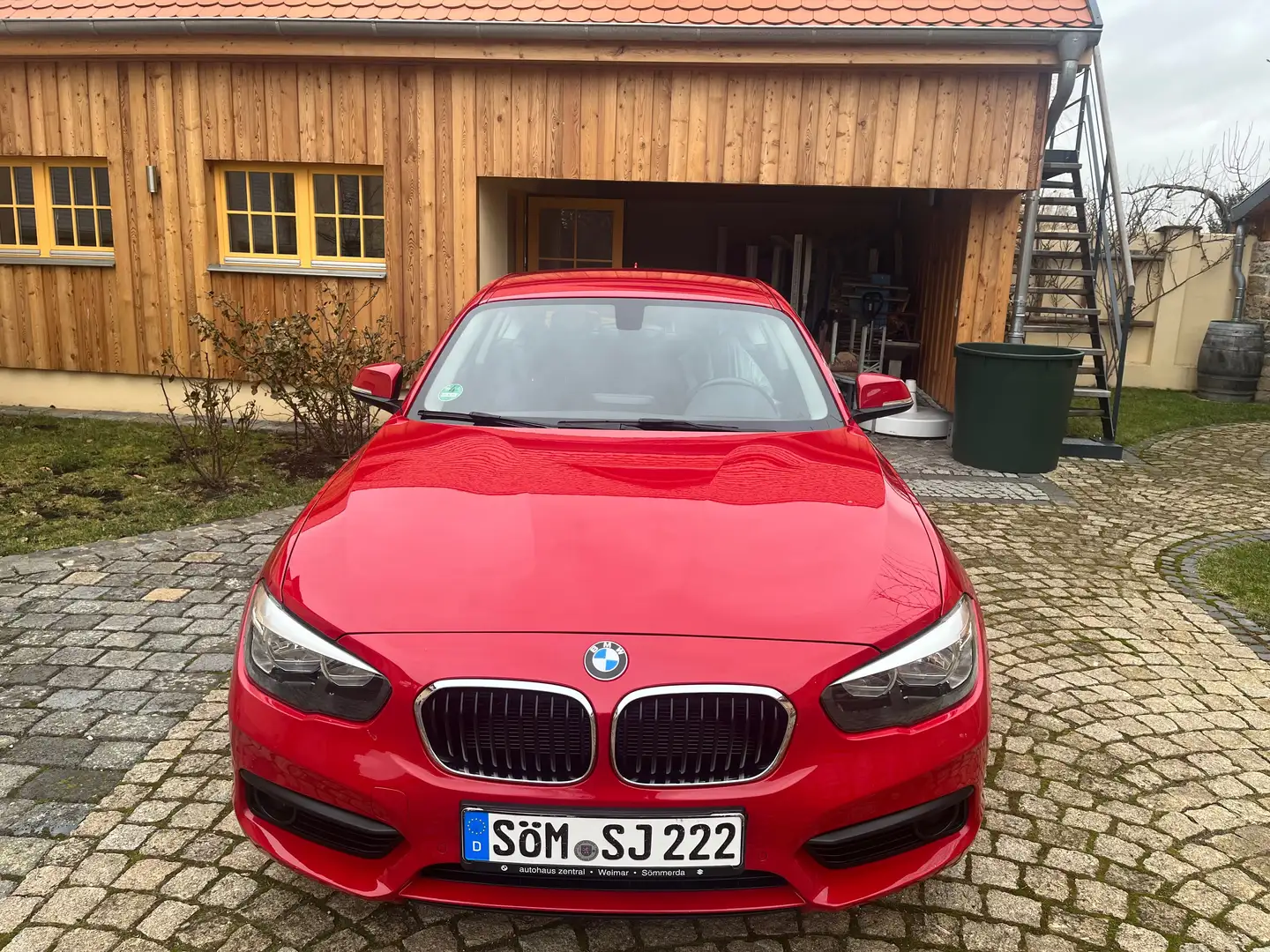 BMW 116 116i Advantage Červená - 2