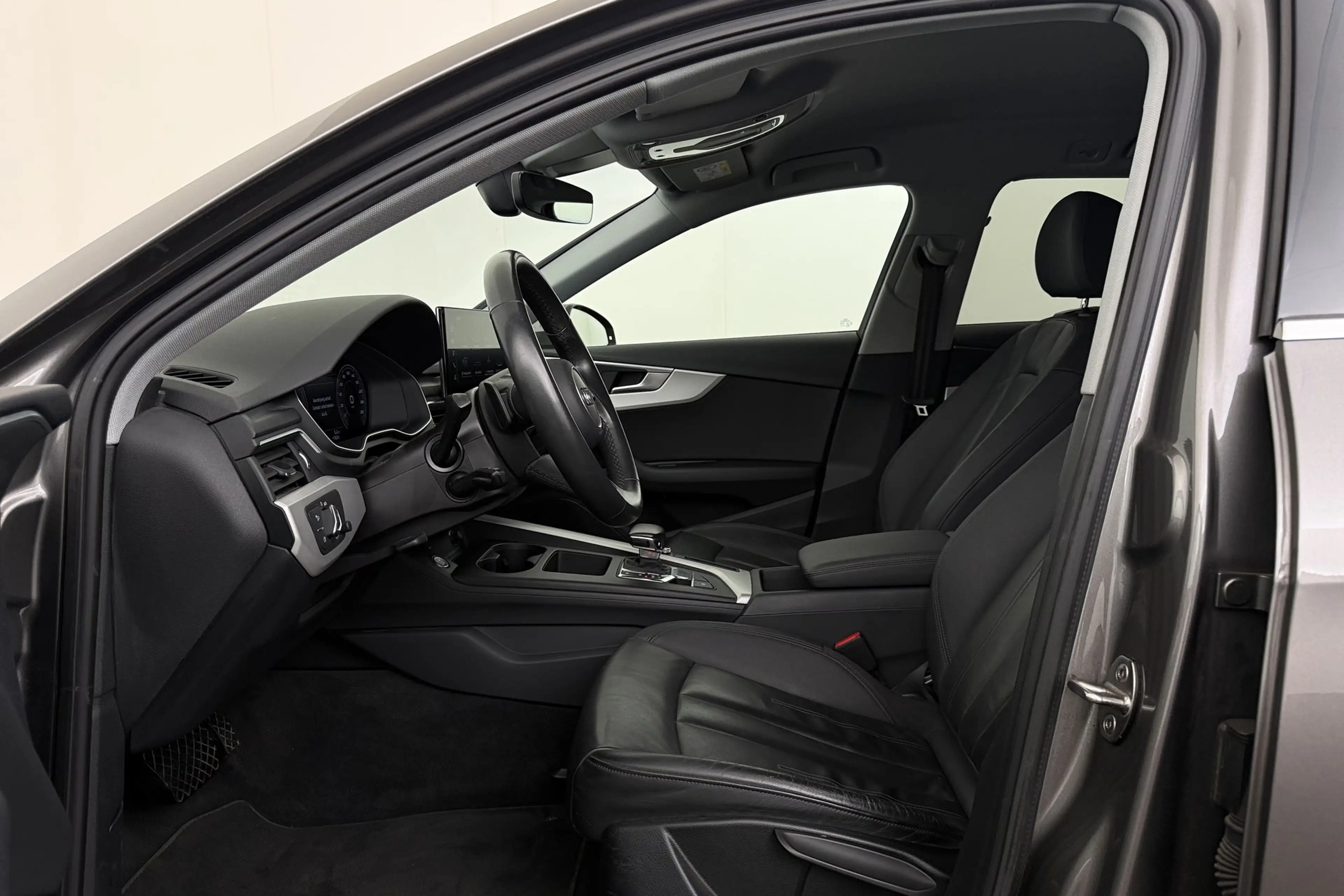 Audi A4 AVANT BUS.EDITION 30 2.0TDI S-TRONIC + GPS + LEDER — photo 10