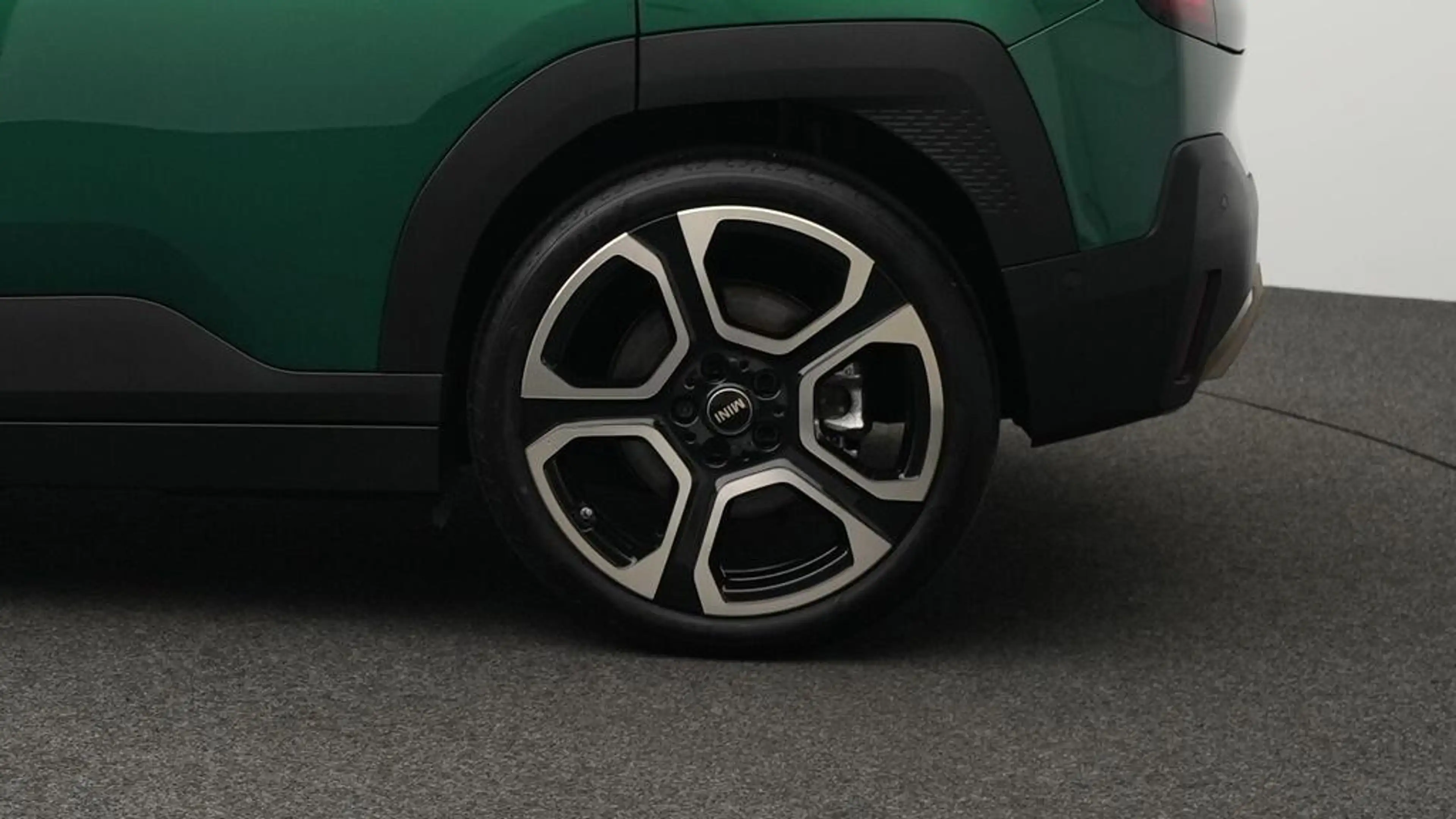 MINI Aceman Favoured Trim — photo 12