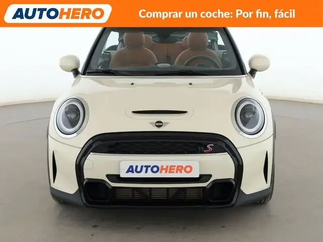 Mini Hatch view 9