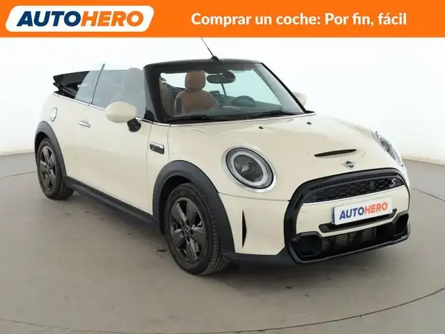 Mini Hatch view 8