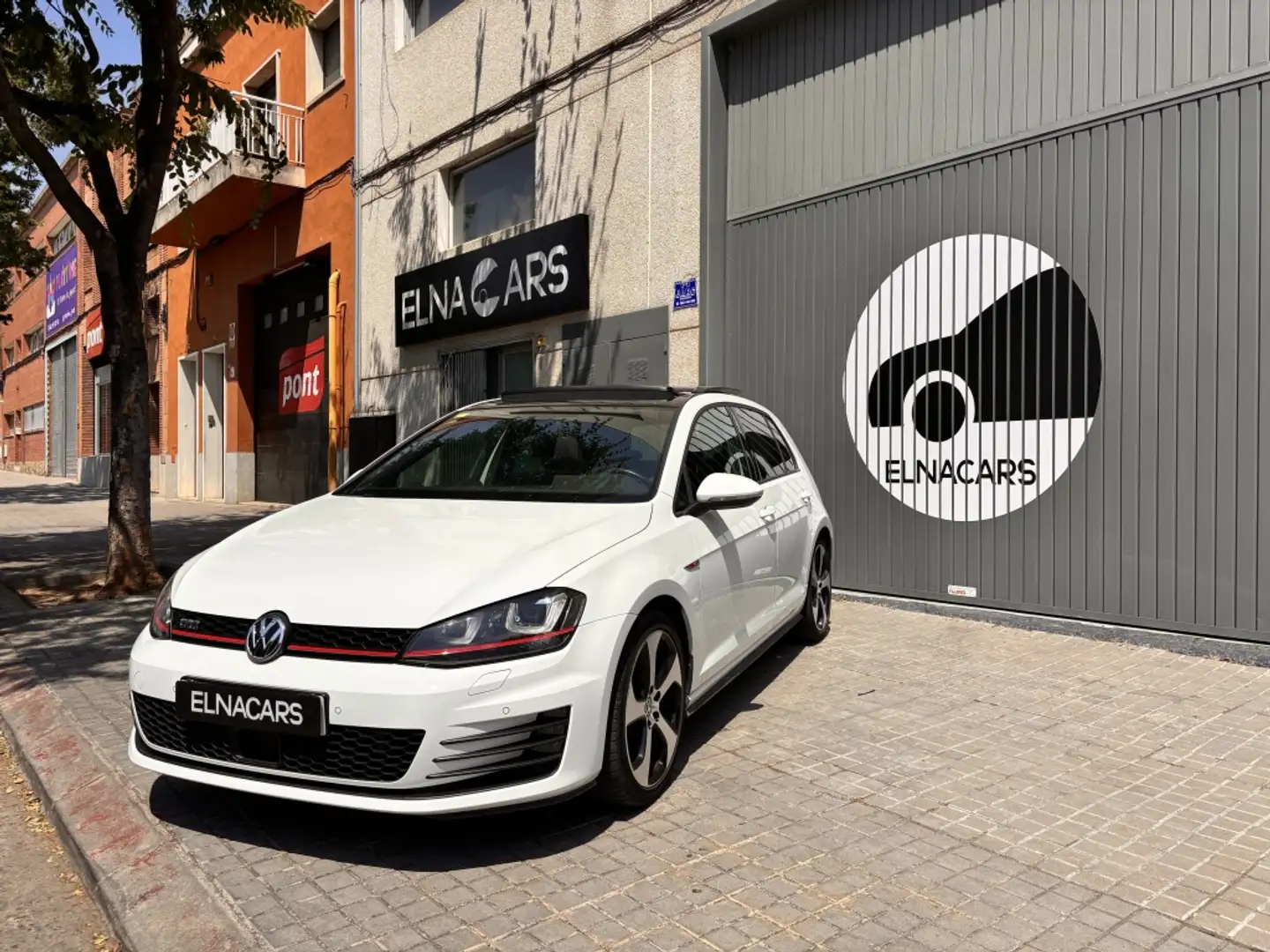 Volkswagen Golf GTI 2.0 TSI DSG 220 Blanco - 2
