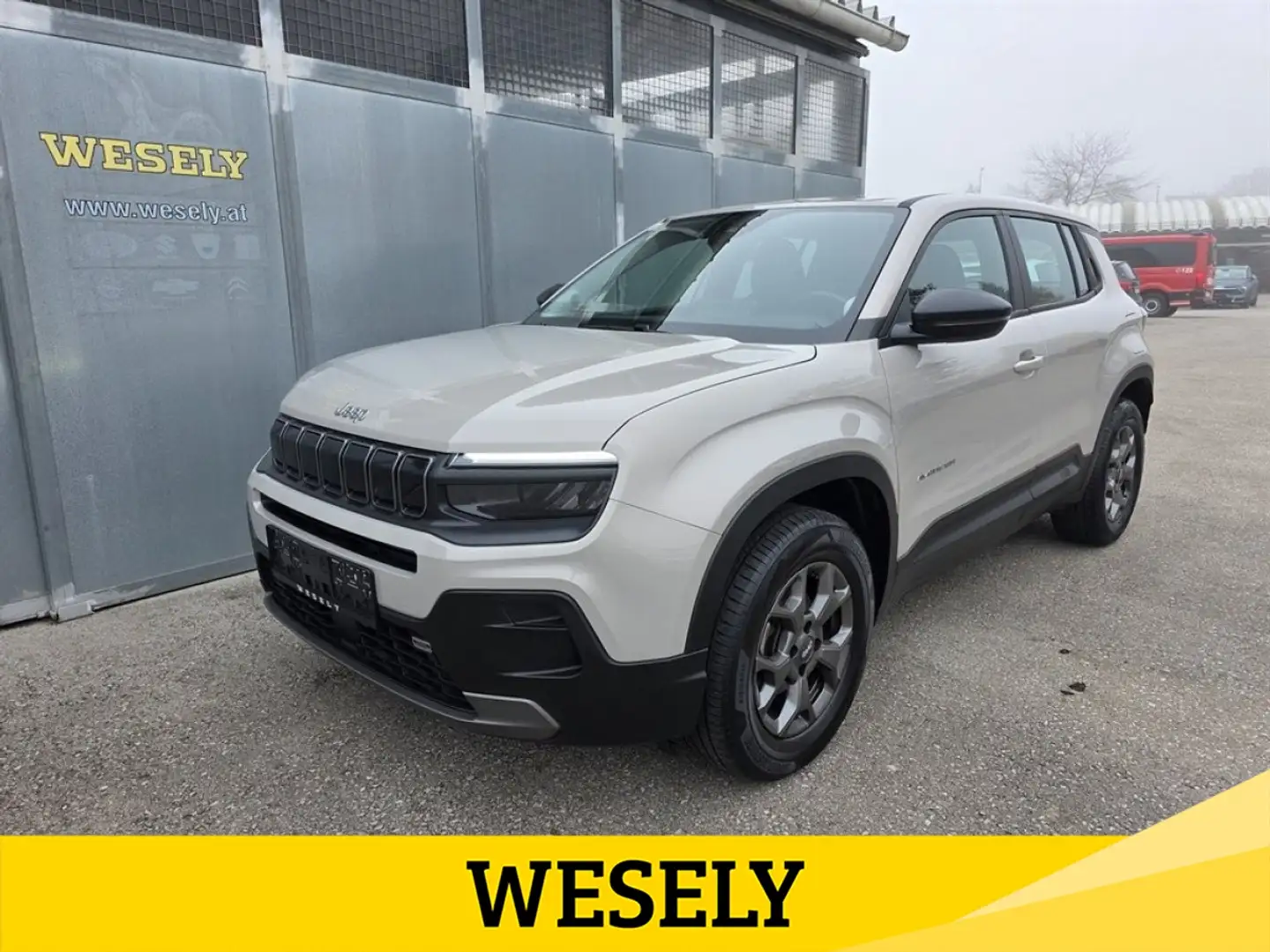 Jeep Avenger 1.2 GSE T3 Longitude Beige - 1