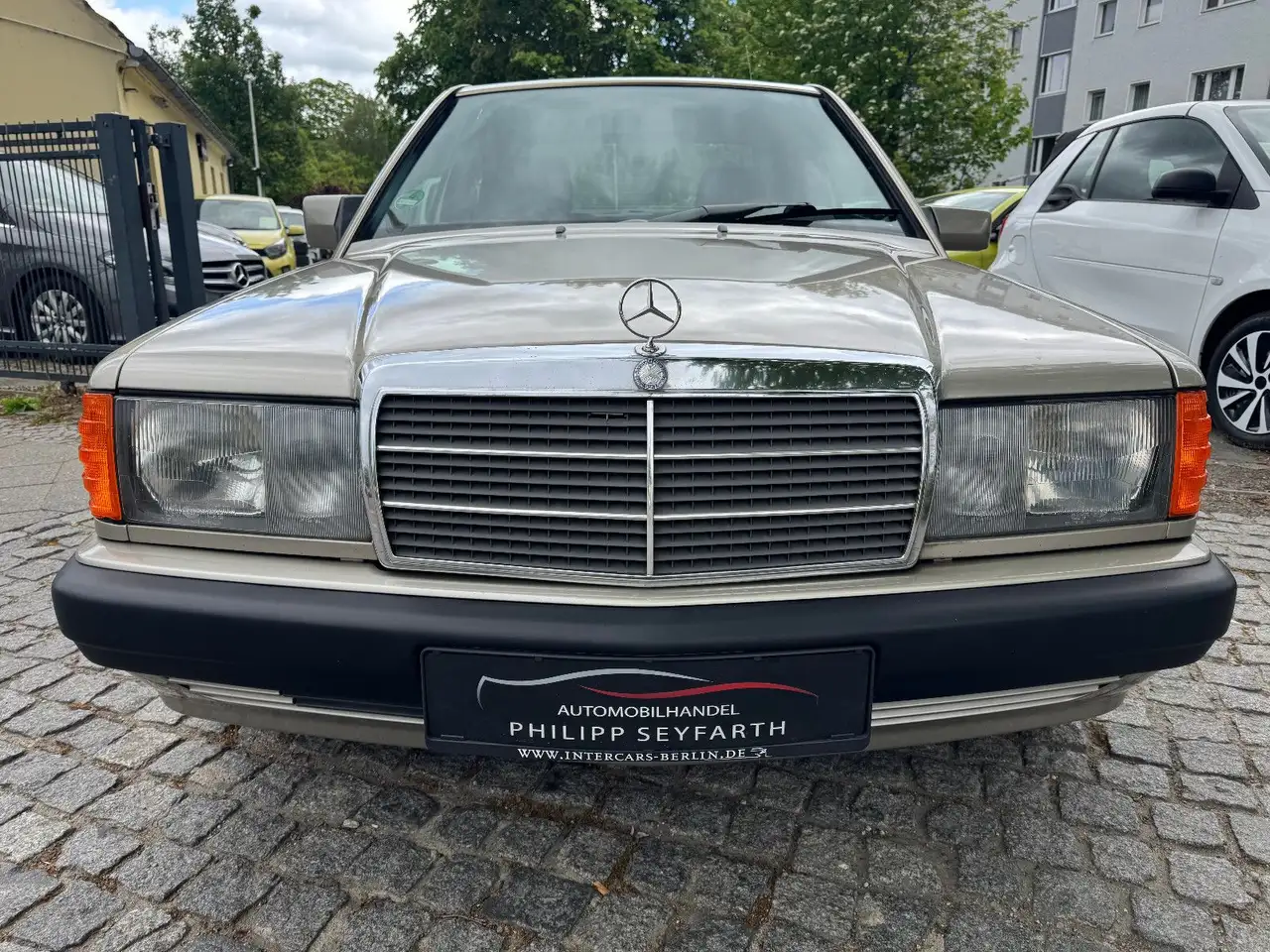 Mercedes-Benz 190 E 2.0 Limousine*AUT.*H-KENNZEICHEN*KLIMA*, foto 4