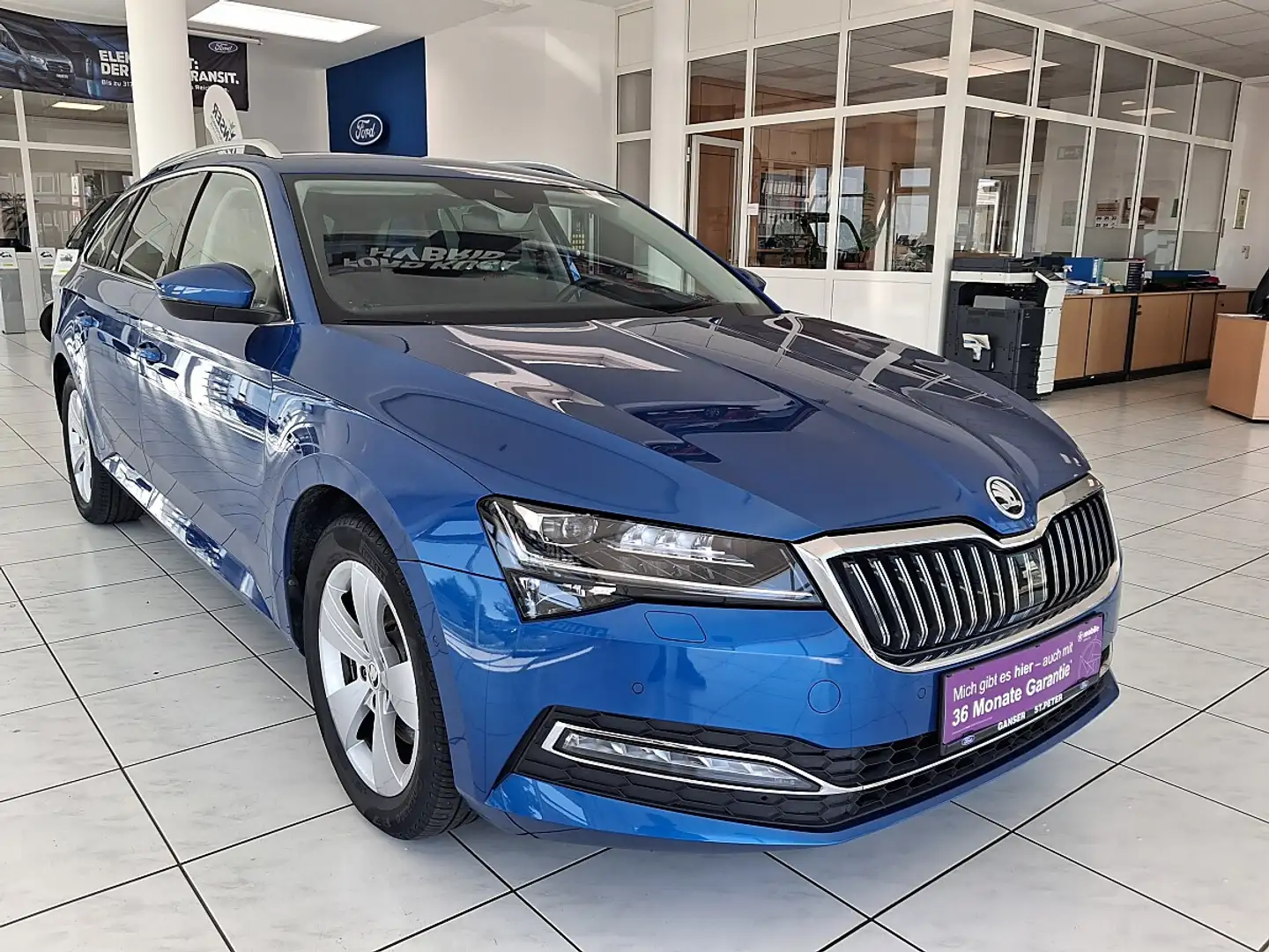 Skoda Superb Kombi 2,0 TDI Style DSG Blau - 1