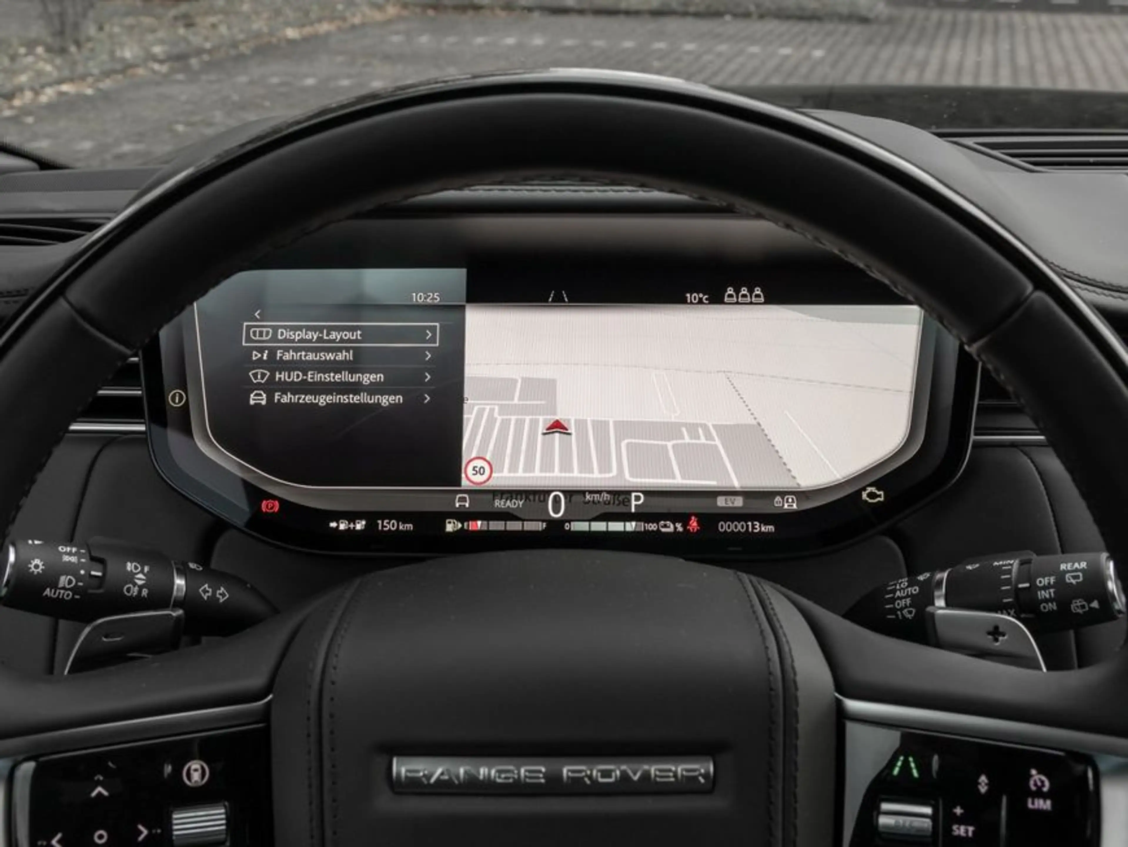 Land Rover Range Rover P550e Hybrid Autobiography — photo 21