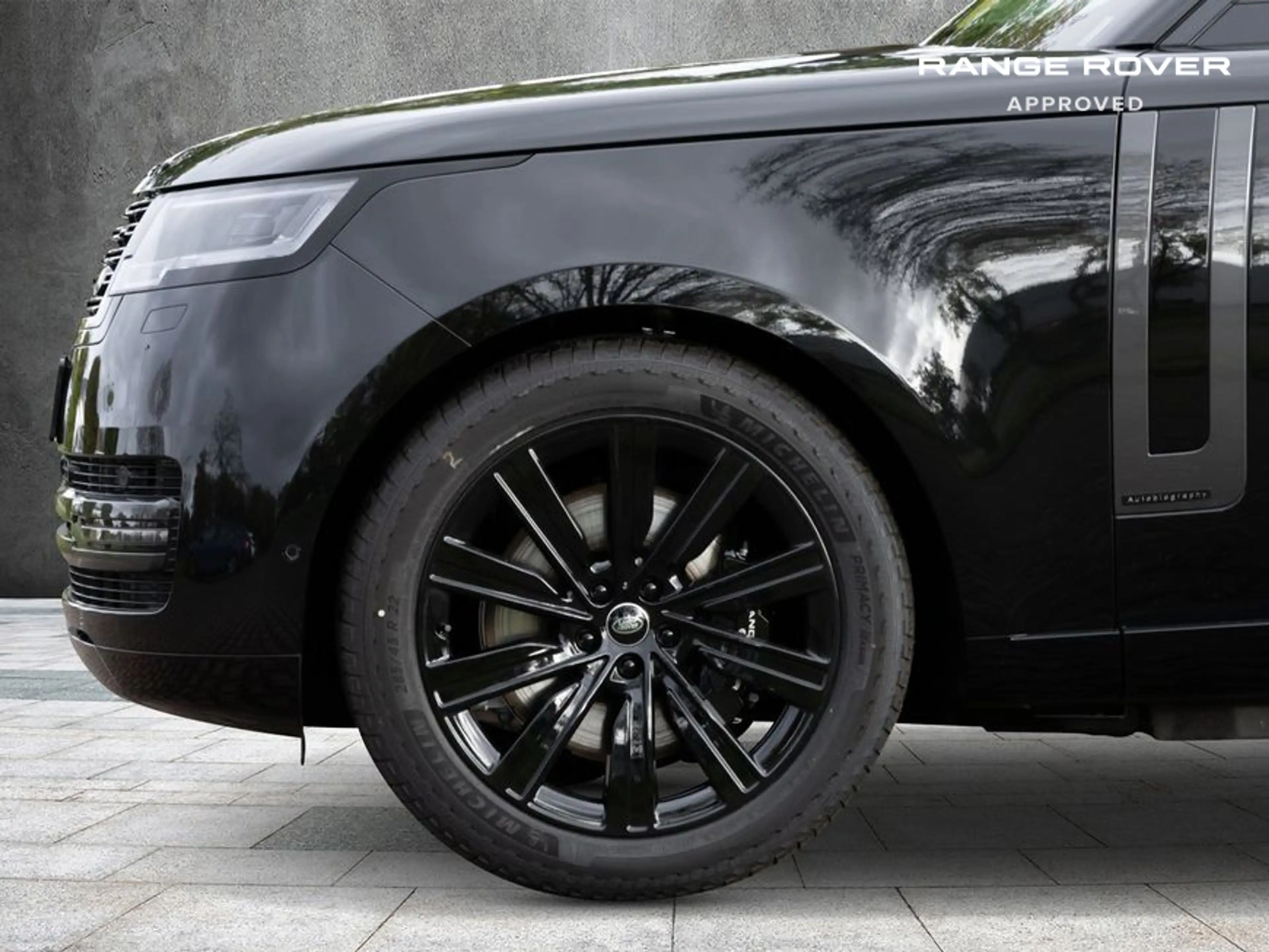 Land Rover Range Rover P550e Hybrid Autobiography — photo 8
