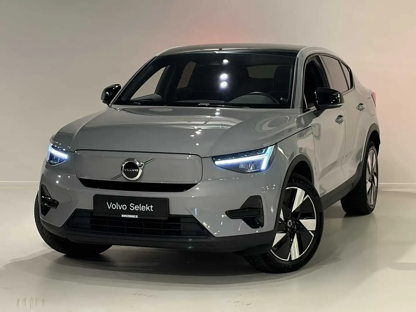 VOLVO C40