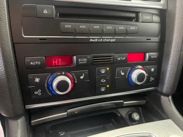 Audi Q7 view 25