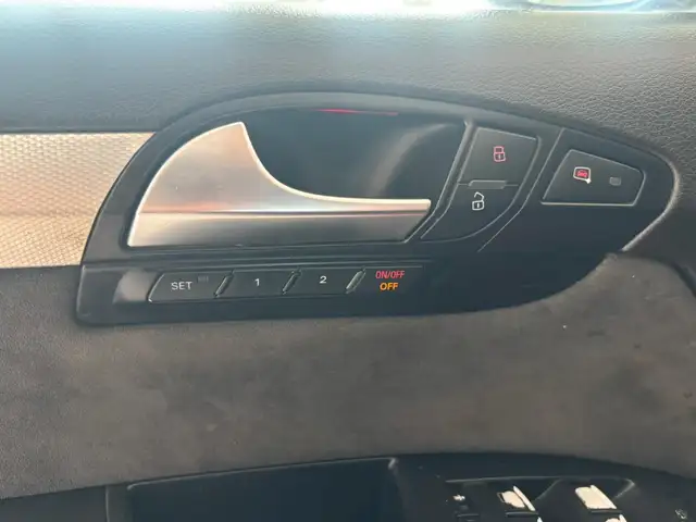 Audi Q7 view 15