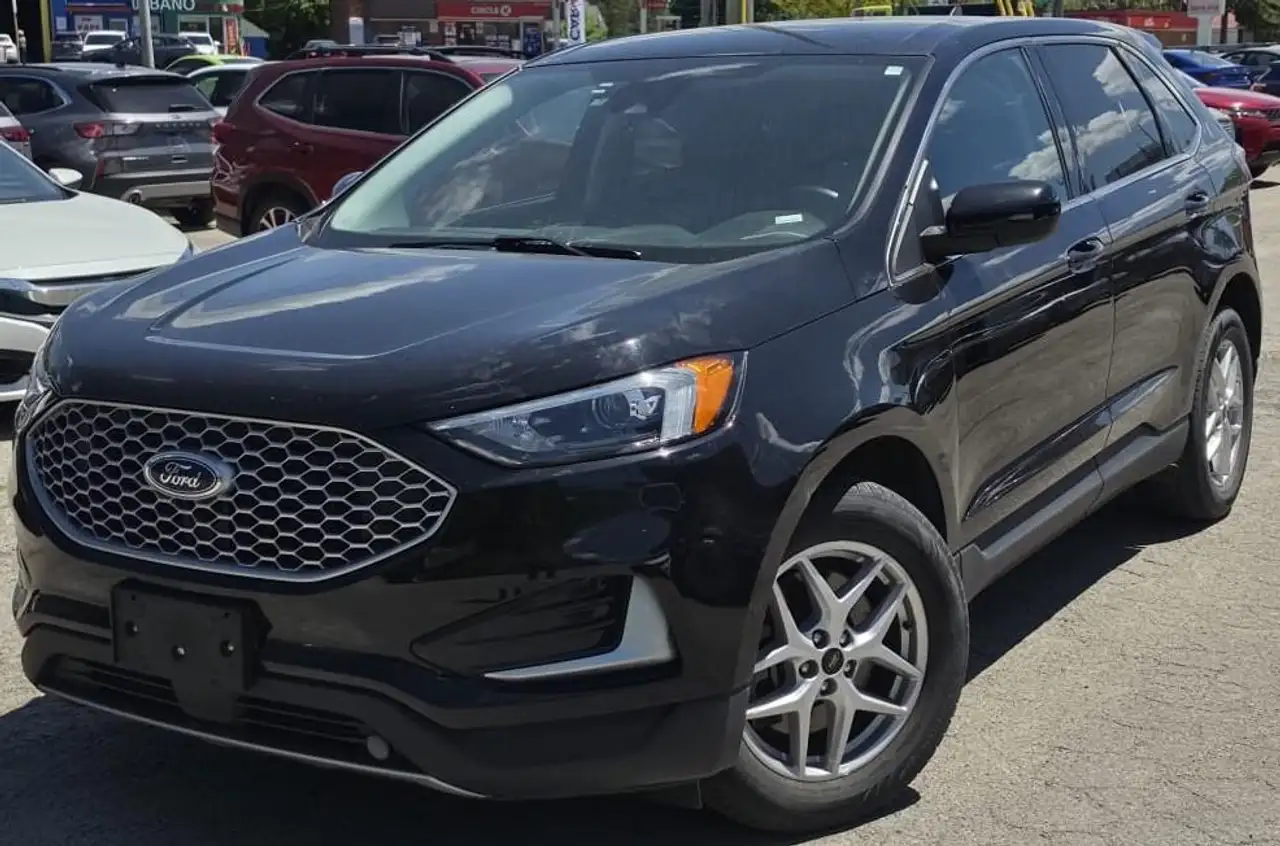 2023 Ford Edge