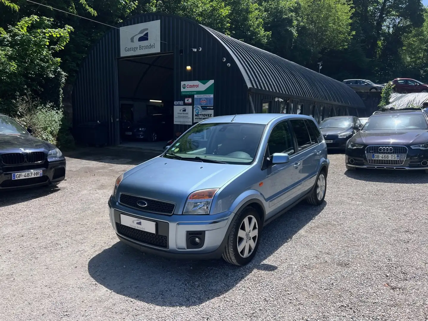 Ford Fusion 1.6 i 100cv Plus 2¨me main Blau - 1