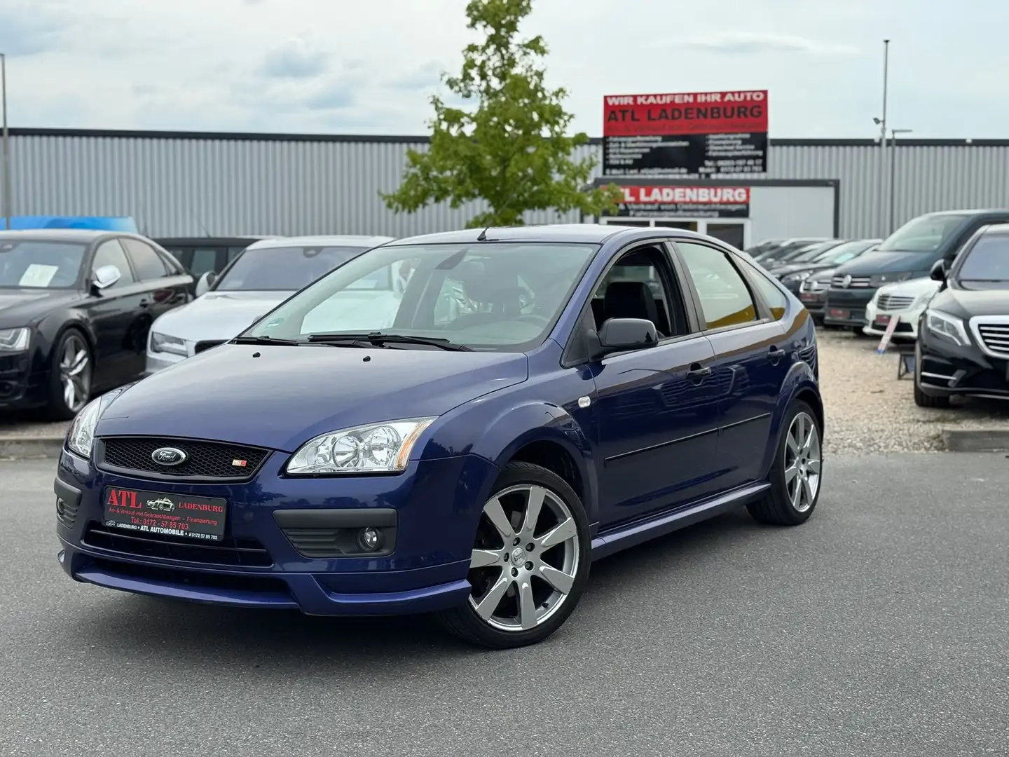 Ford Focus Titanium Editon 47/100 Blauw - 1