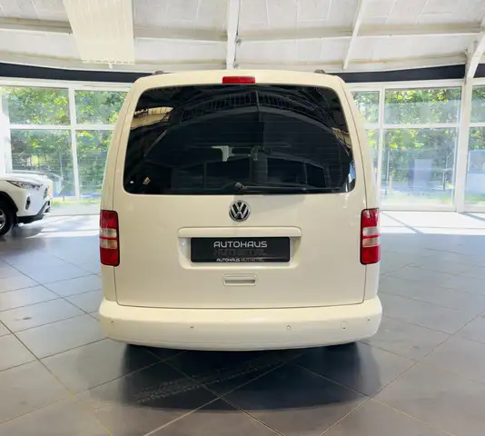 Volkswagen Caddy view 5