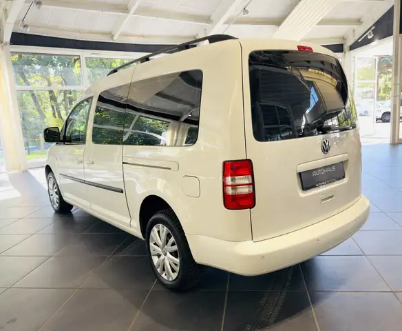 Volkswagen Caddy view 4