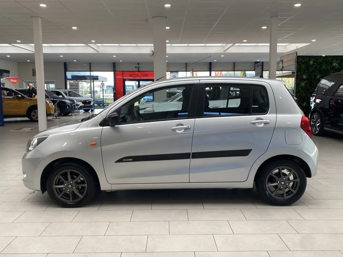 Suzuki Celerio 1.0 Comfort [Stoelverwarmin | Lichtmetaal | Lage K Grijs - 2