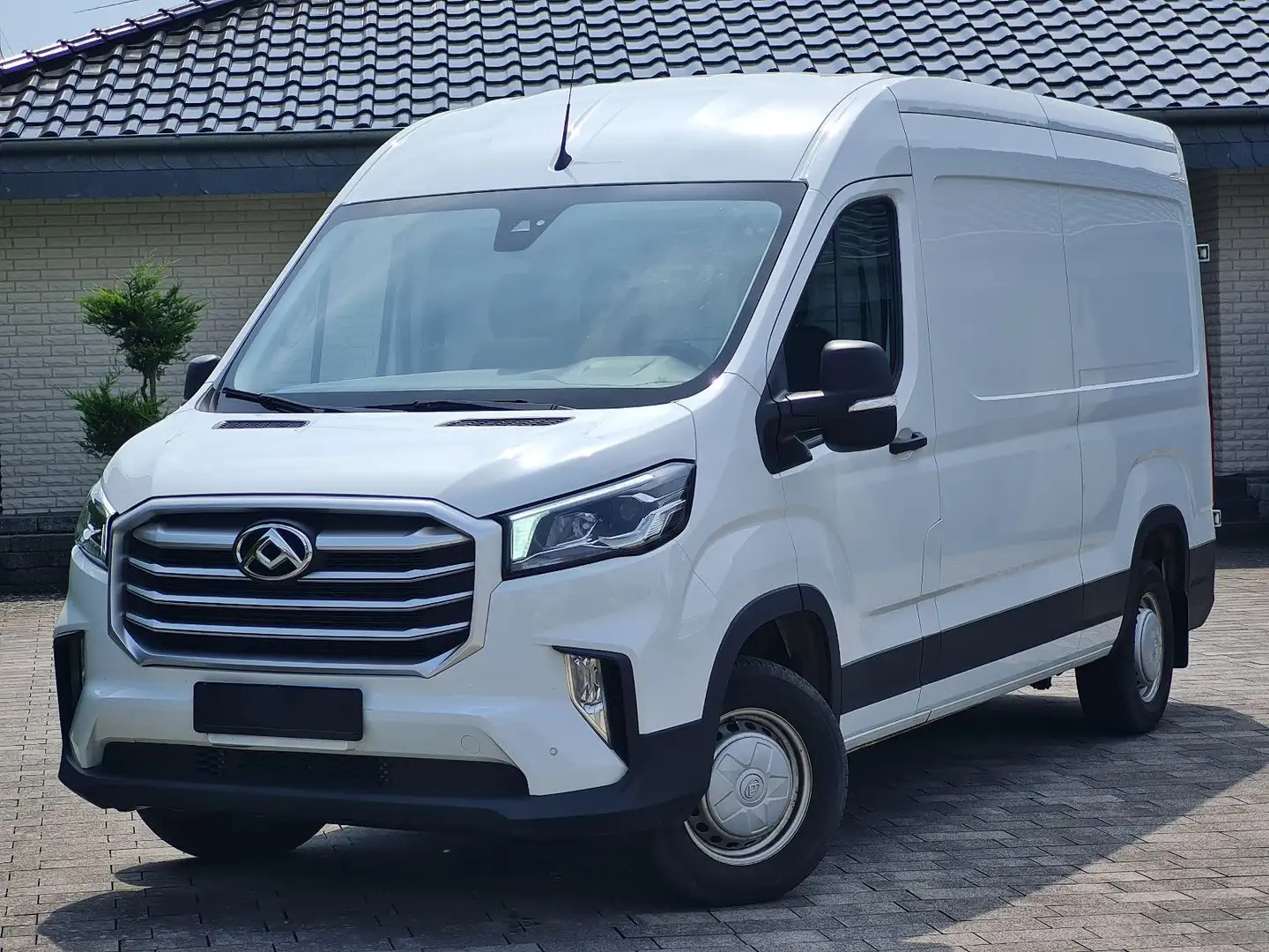 Maxus Deliver9 L3H2 Lang+Hoch (Kamera, Klima, 1. Hand) Blanc - 1