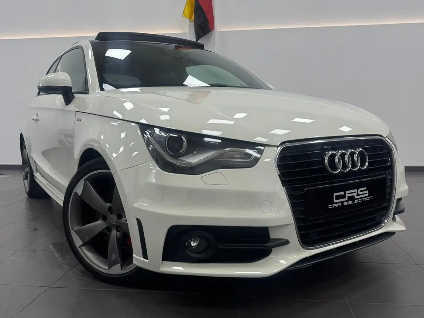 Audi A1 Sportback 1.6TDI Attraction 105 Noir - 2