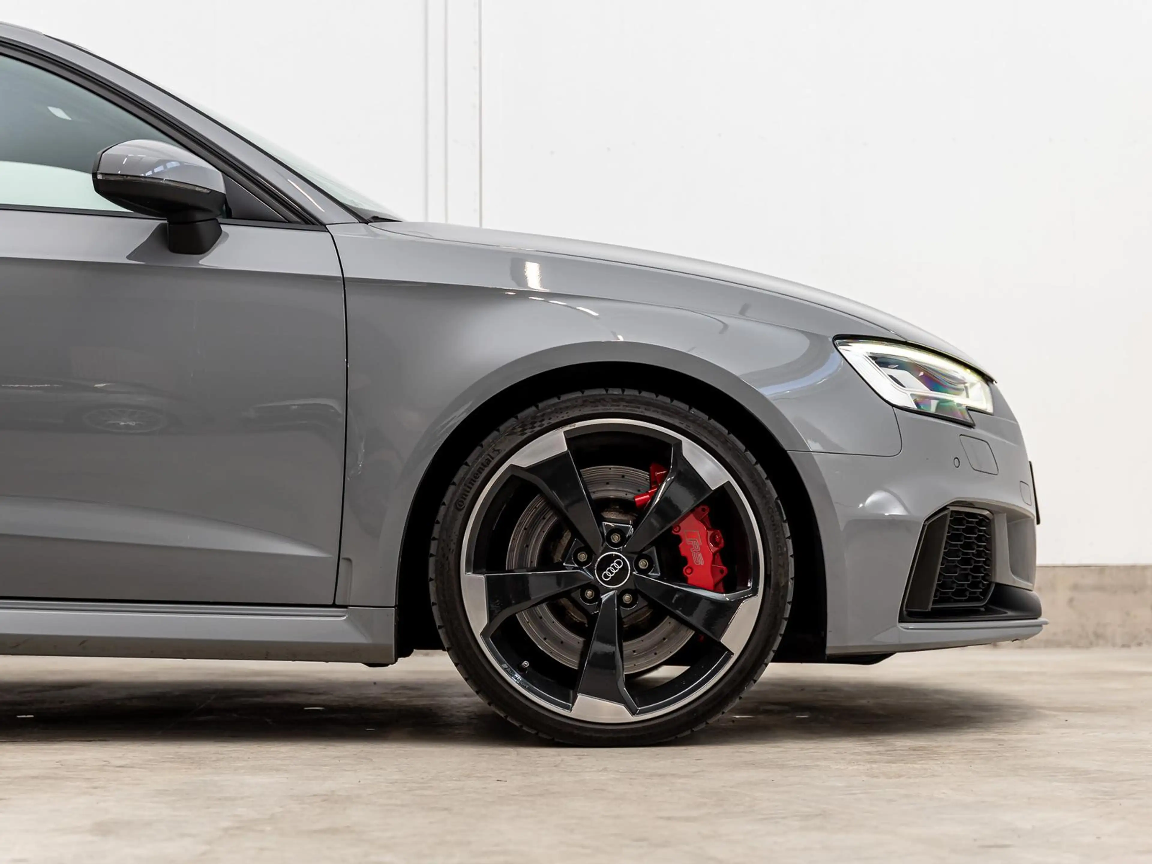 Audi RS3 2.5 TFSI/Q/2.5 TFSI/VC/CARPLAY/RS-SITZE/LED — photo 9