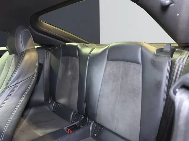 Audi TT view 11