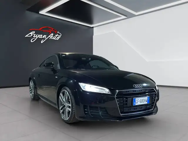 Audi TT view 2