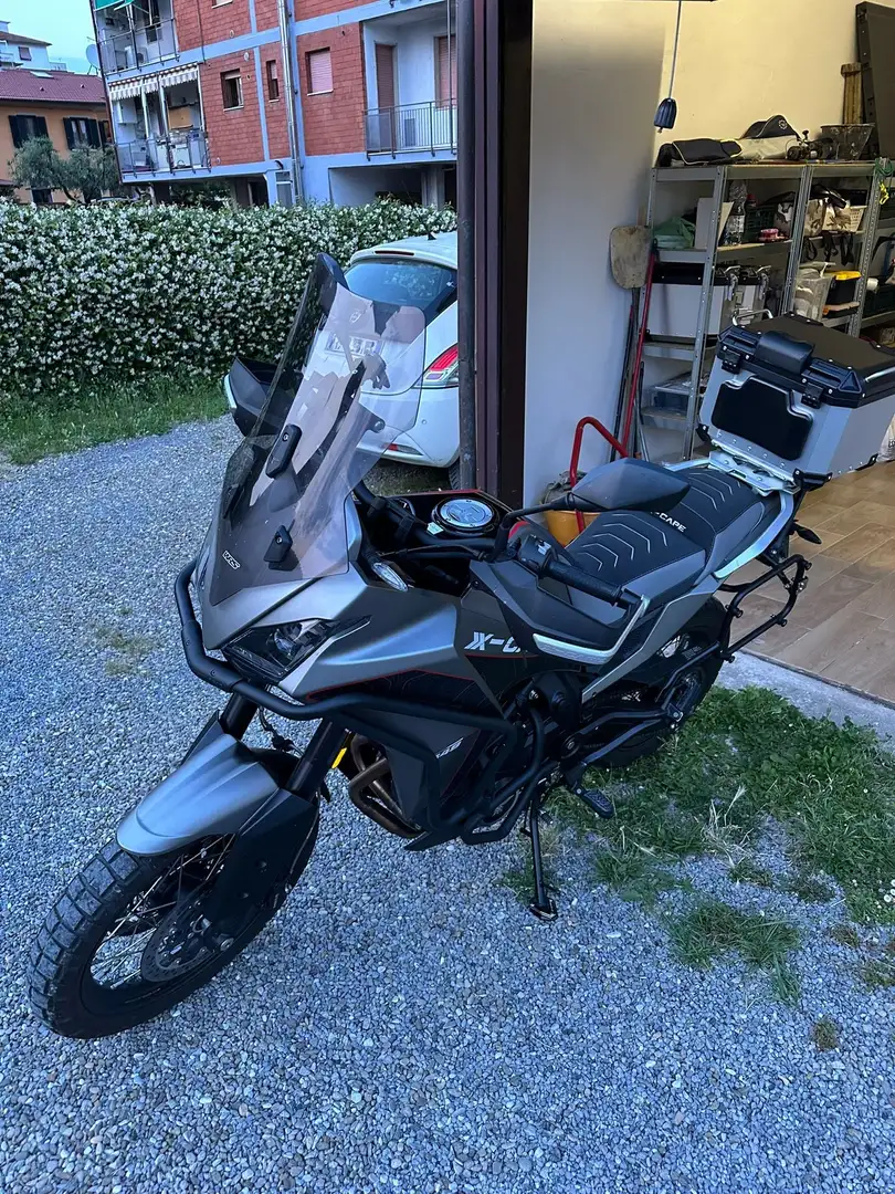 Moto Morini X-Cape Cerchi a raggi Grigio - 2