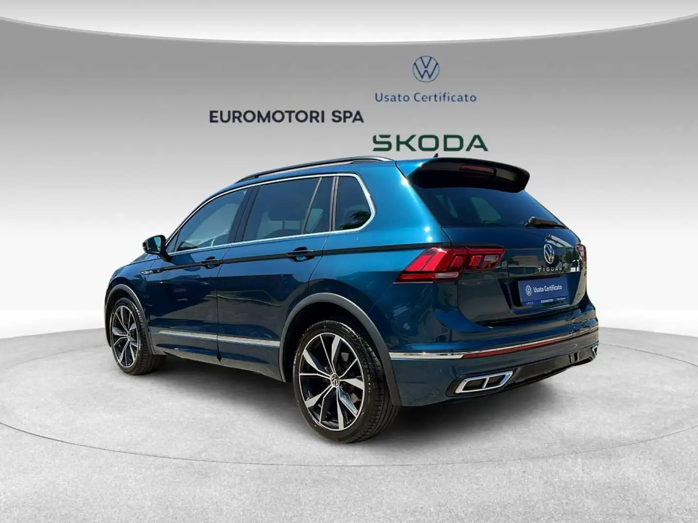 Volkswagen Tiguan 2ª serie 2.0 TDI 200 CV SCR DSG 4MOTION R-Line Blu/Azzurro - 2