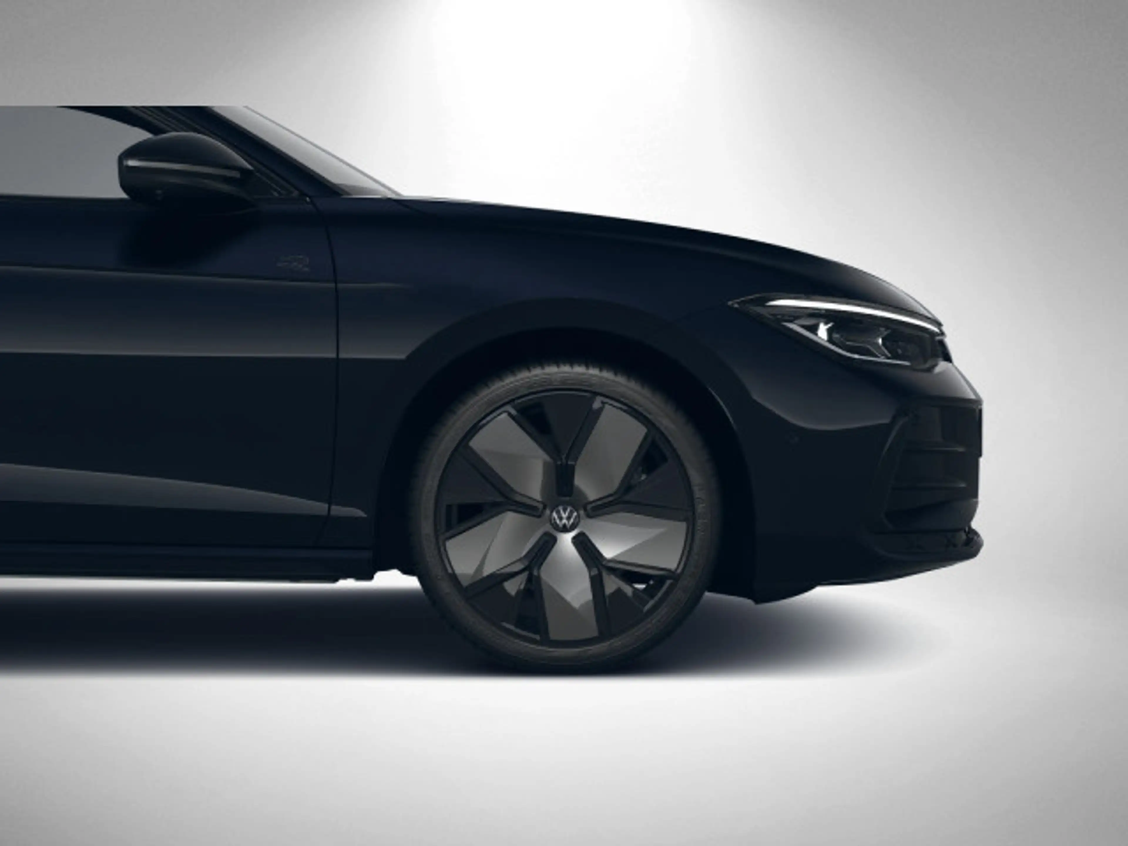 Volkswagen Passat Variant 2.0 TDI DSG R-Line AHK Pano Stand — photo 4