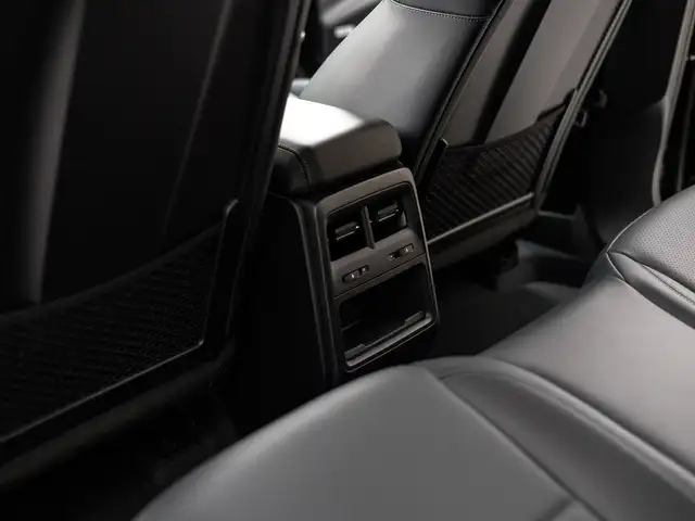 Porsche Macan 4 Ansicht 48