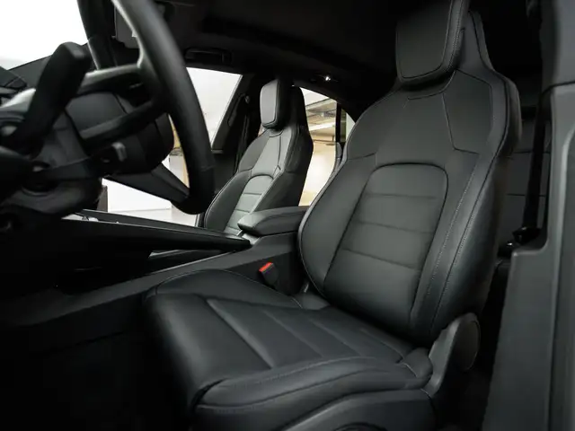 Porsche Macan 4 Ansicht 40