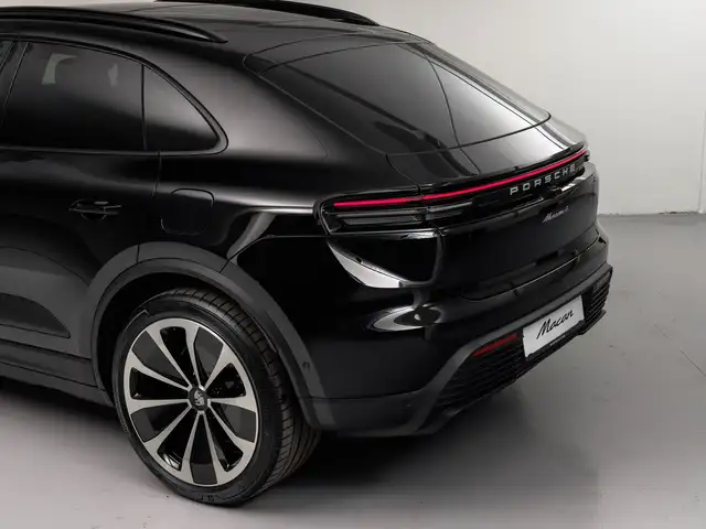 Porsche Macan 4 Ansicht 12
