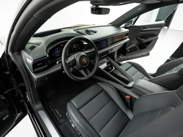 Porsche Macan 4 Ansicht 23