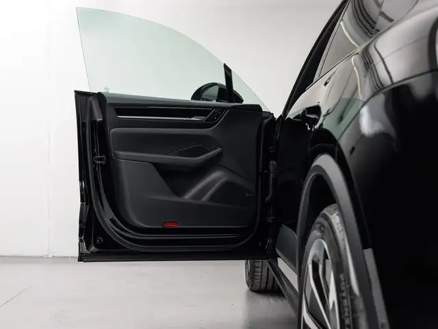 Porsche Macan 4 Ansicht 18