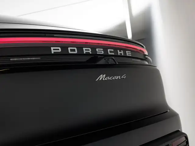 Porsche Macan 4 Ansicht 14