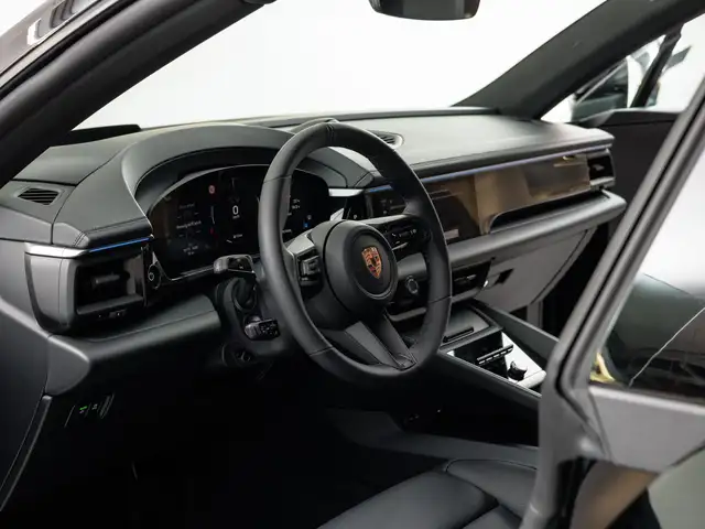 Porsche Macan 4 Ansicht 24