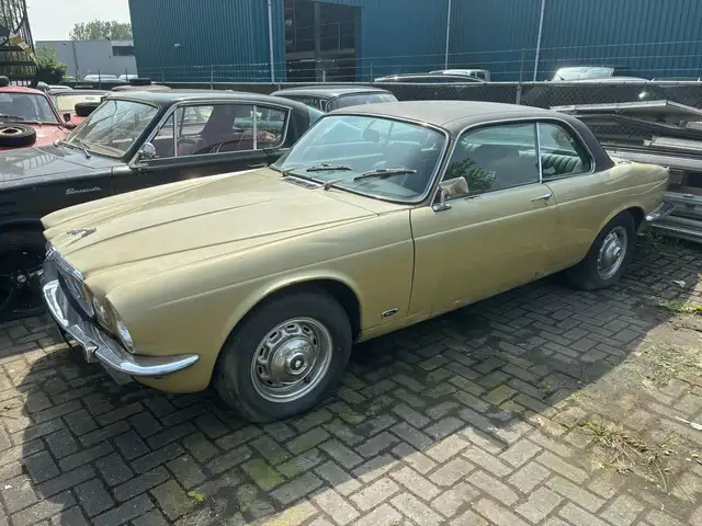 Jaguar XJ6 Coupe