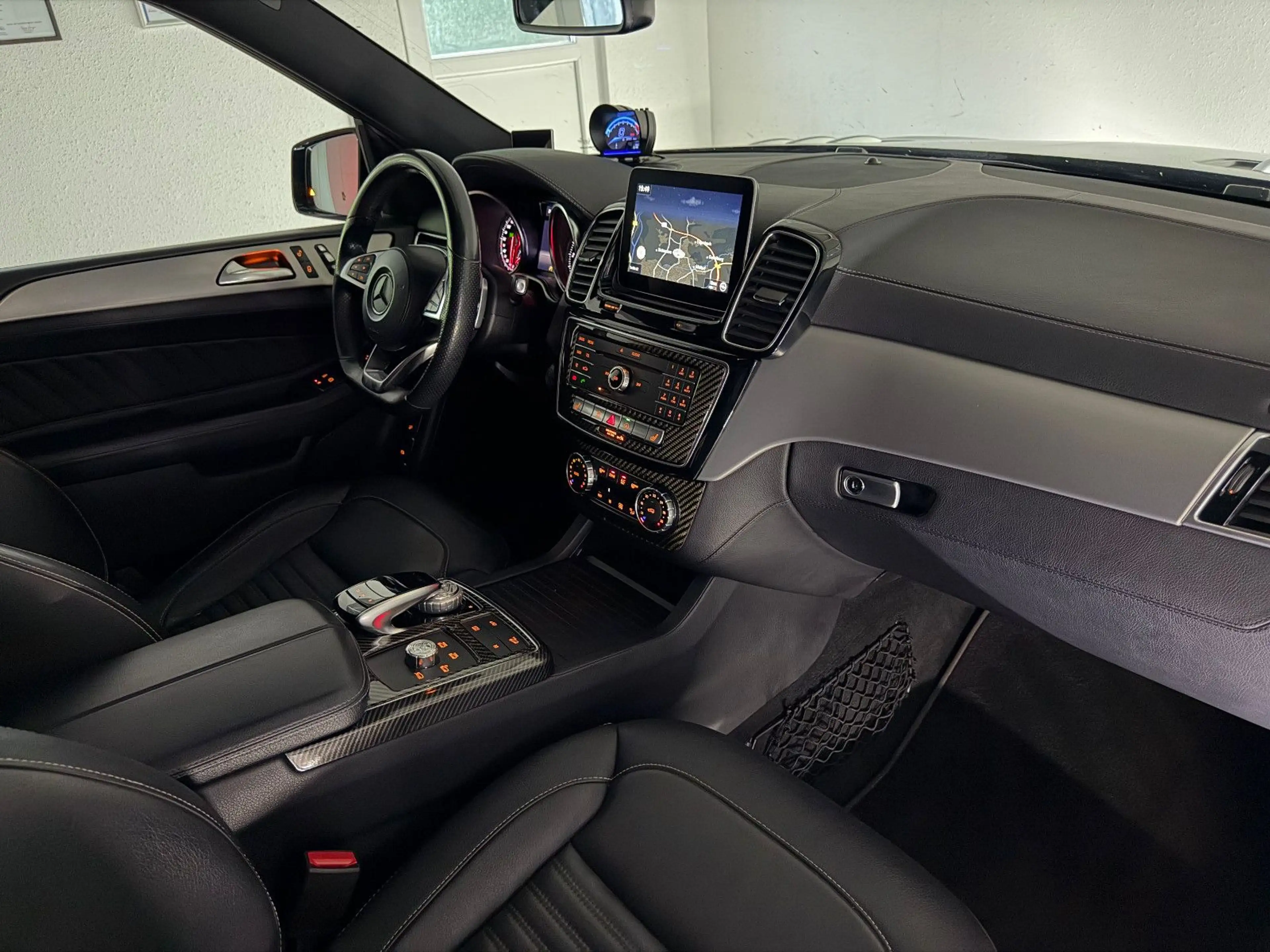Mercedes-Benz GLS 350 d 4Matic AMG-LINE/PANO/AHK/DAB/7-SITZER — photo 2
