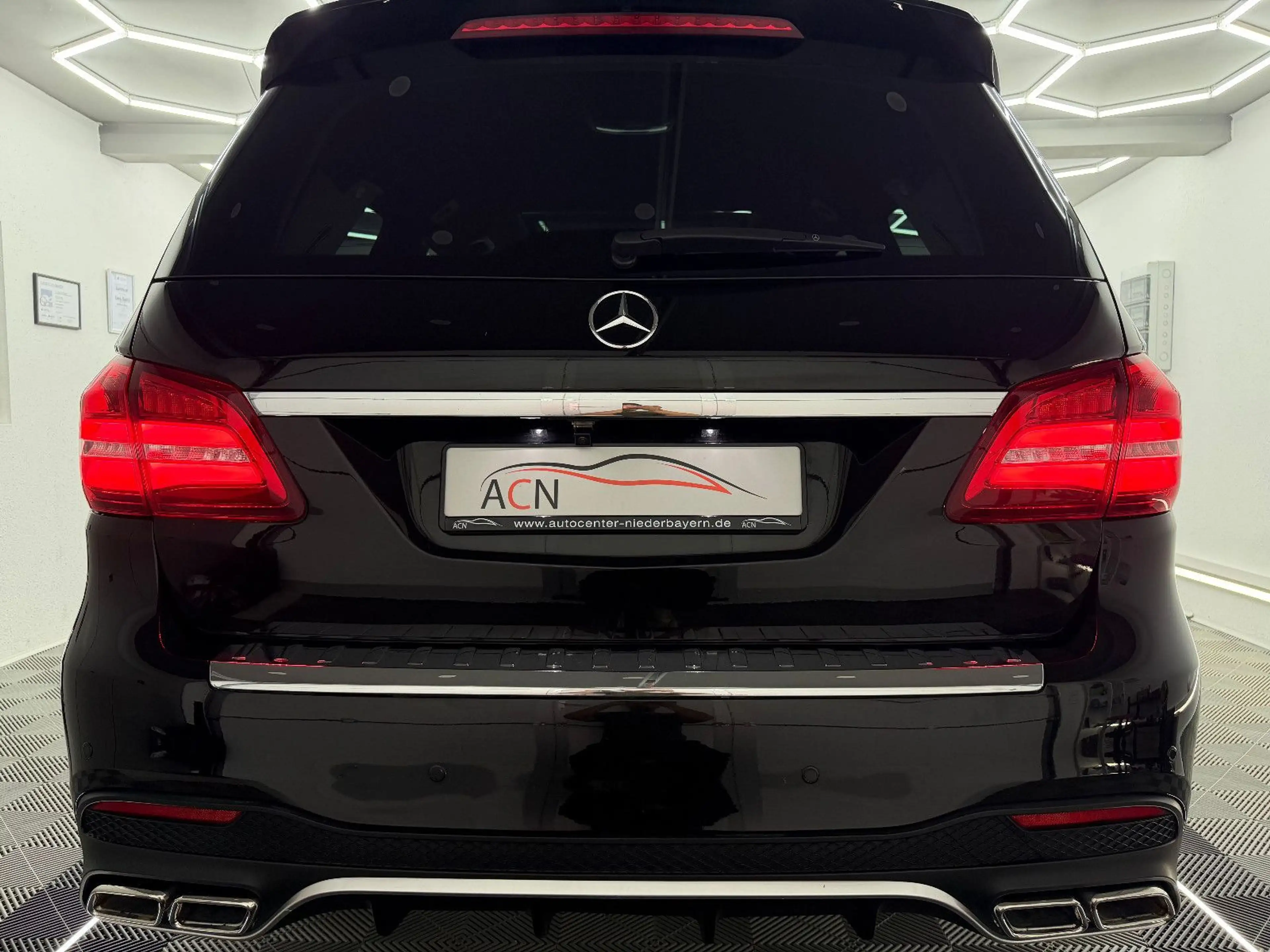 Mercedes-Benz GLS 350 d 4Matic AMG-LINE/PANO/AHK/DAB/7-SITZER — photo 12