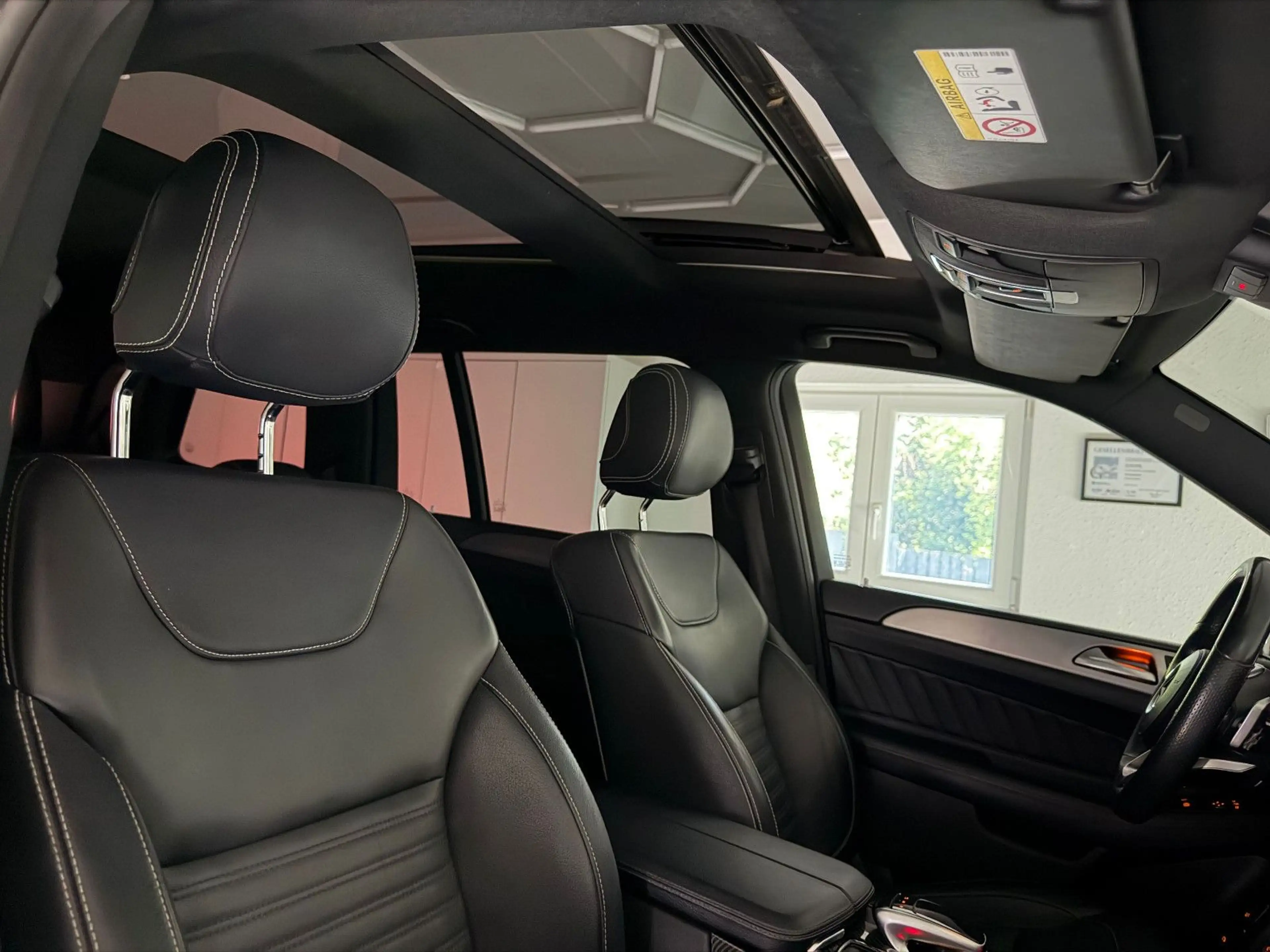 Mercedes-Benz GLS 350 d 4Matic AMG-LINE/PANO/AHK/DAB/7-SITZER — photo 3