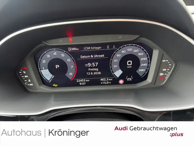 Audi Q3 view 12