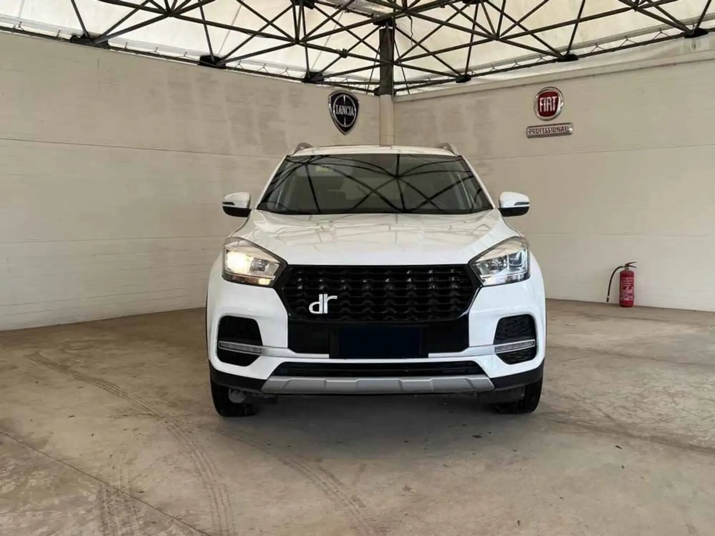 DR Automobiles DR4.0 1.5 Blanc - 2