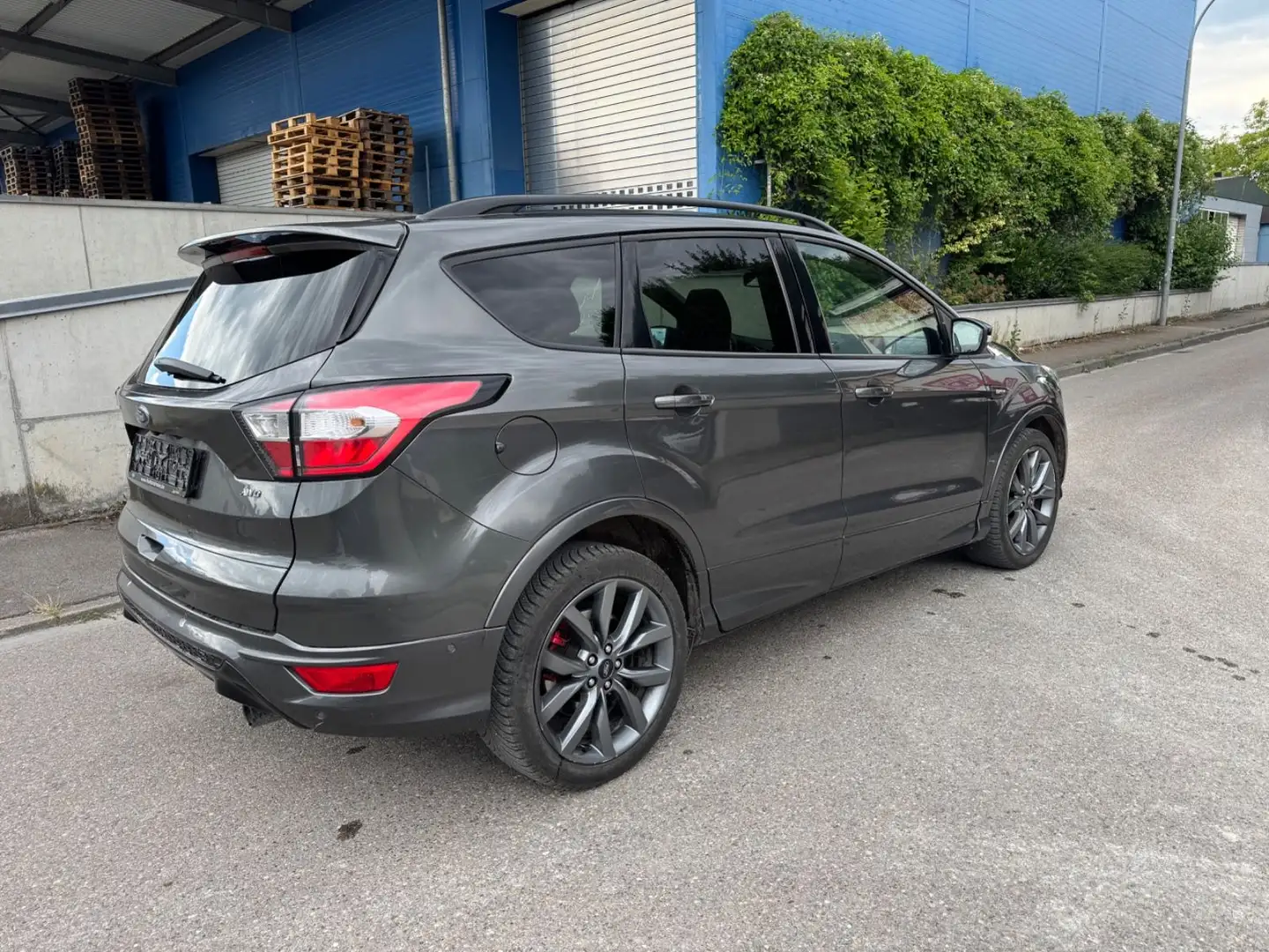 Ford Kuga ST-Line Gris - 2