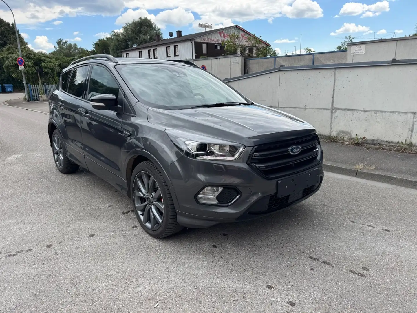 Ford Kuga ST-Line Gris - 1
