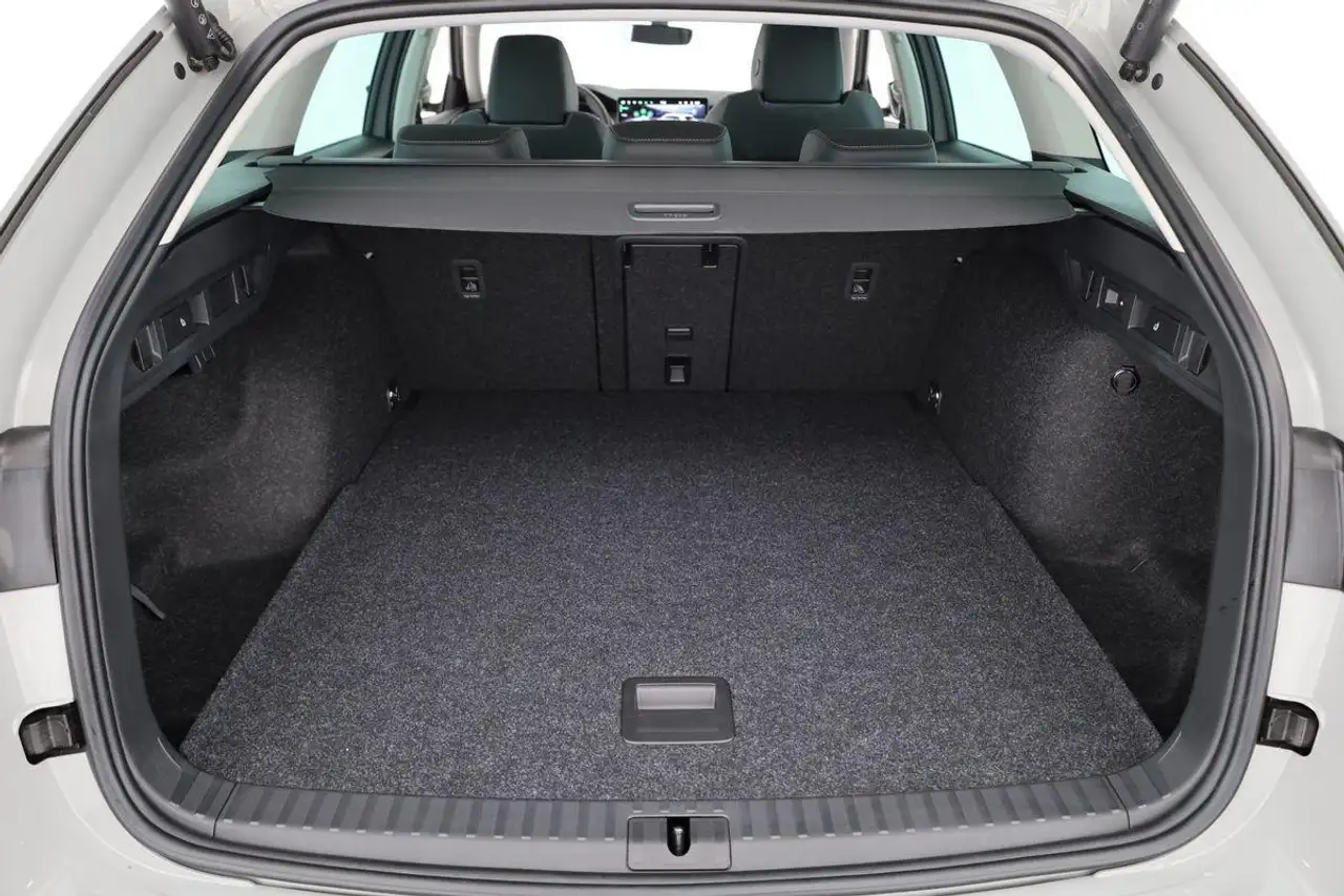Skoda Octavia 2026 — фото 13