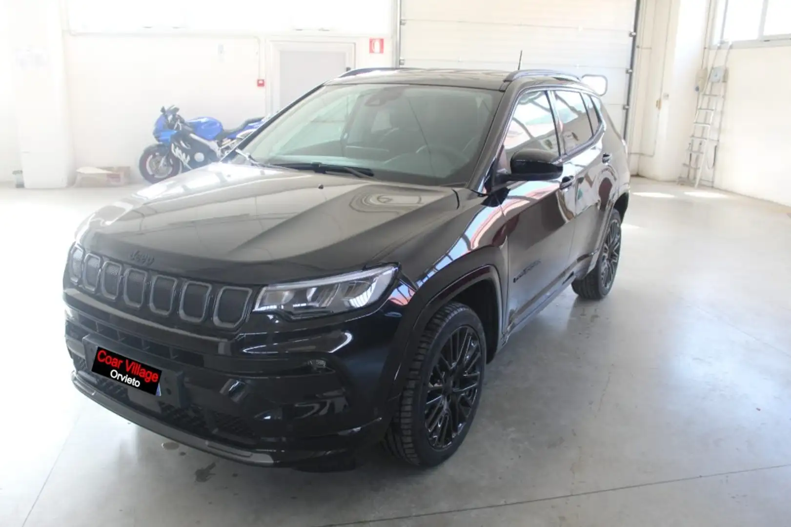 Jeep Compass 1.6 Multijet II 2WD S Schwarz - 1