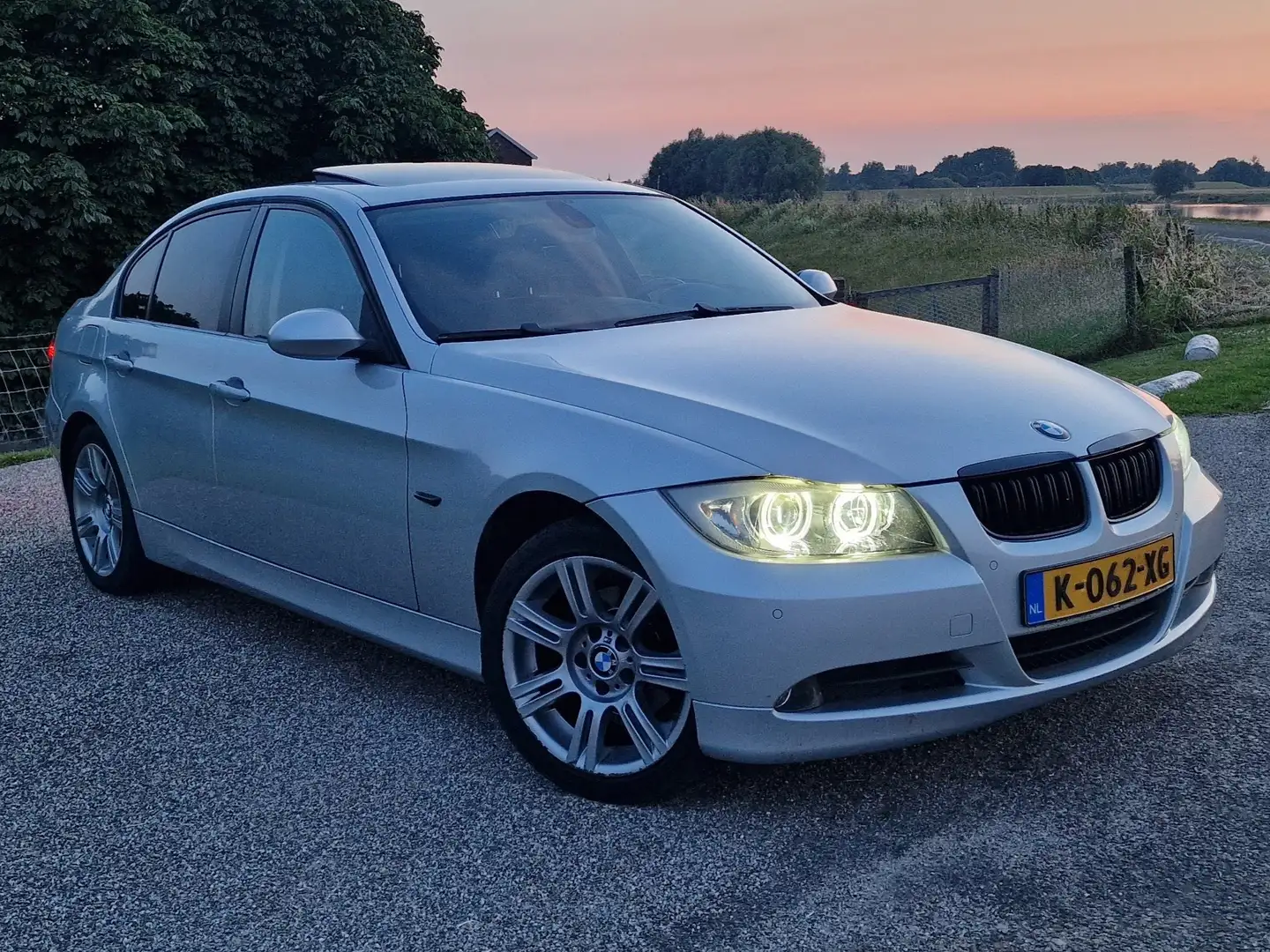 BMW 320 BMW 320i 2.0 AUT 2007! Nw Apk! Nette Auto! Full! Zilver - 2