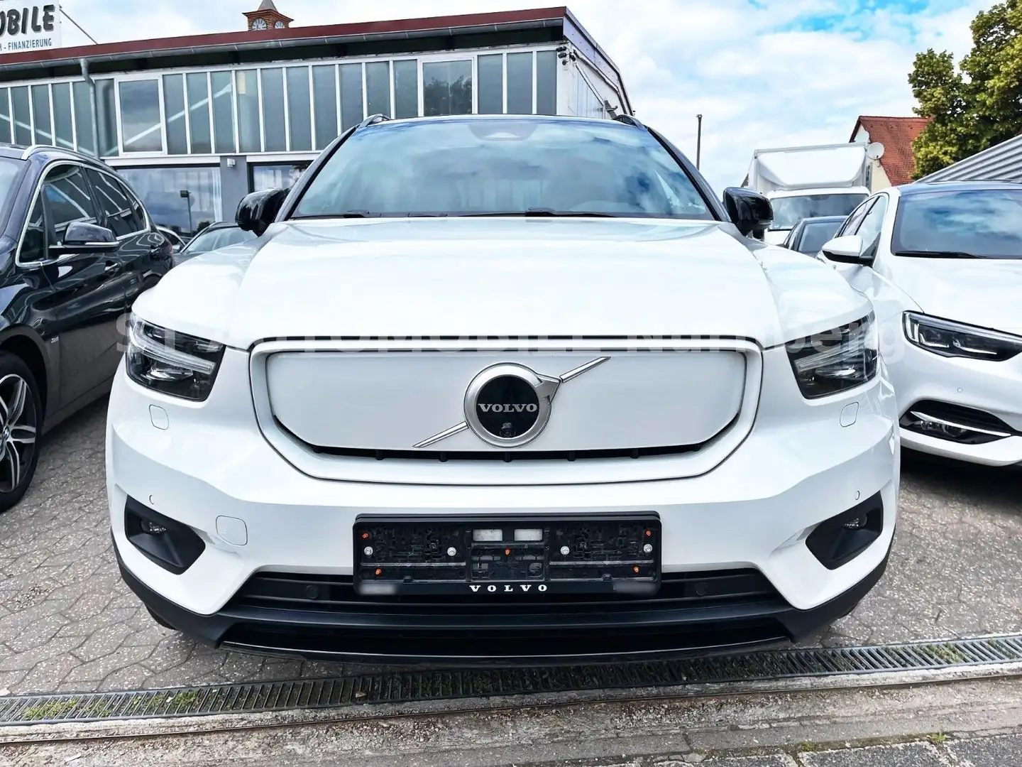 Volvo XC40 ProRecharge Twin Pure Electric AWD R-Design Weiß - 2
