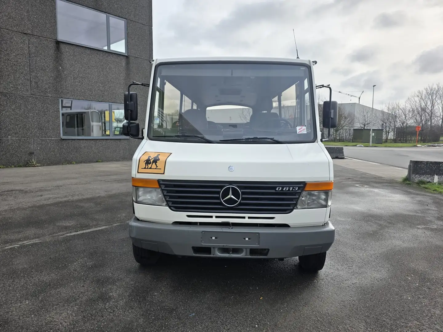 Mercedes-Benz Vario 813 (Stock ID 42250) Weiß - 2